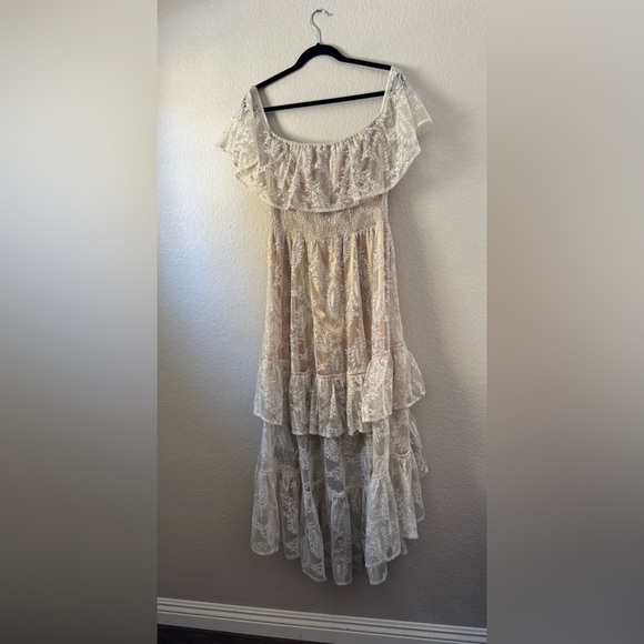 Shyanne Women's Lace Off The Shoulder High-Low Dress - Picture 7 of 10